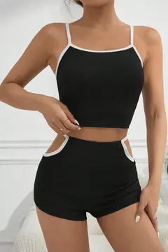 Kadın Siyah Beyaz Şortlu Cut-Out Detaylı Gecelik Takımı H110470