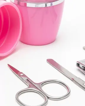 Tırnak Bakım Manikür Pedikür Seti 4 Parça Pembe Pratik Günlük Kullanım Yeni Nesil