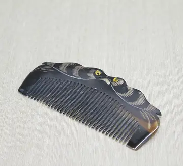 Kemik Tavuskuşu Tarak