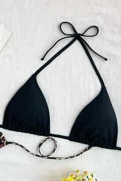 Kadın Leopar Desenli ve Siyah Minimal Kesim Üçgen Bikini Üstü