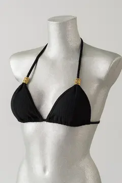 Kadın Siyah Pedli Üçgen Bikini Üstü Halter Bağlamalı Aksesuarlı