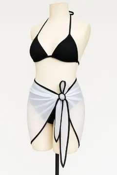 Kadın Siyah Beyaz Pareolu Yandan ve Boyundan Bağlamalı 3'lü Bikini Takımı