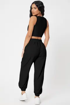 Kadın Siyah Kaşkorse Cepli Jogger Eşofman Altı ve Crop Top Bluz