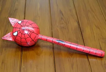 Ahşap Kedili Spiderman Marakas Tekli Polos:24