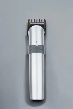 Erkeklere Özel Şarjlı Saç ve Sakal Kesme Tıraş Makinesi Seti