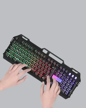 Profesyonel Oyuncu Klavye Mouse Seti – RGB Işıklı Türkçe Q DPI Ayarlı Dayanıklı Gövde