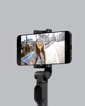 Bluetooth Selfie Çubuğu – 360° Dönebilen Başlık Kablosuz Bağlantı