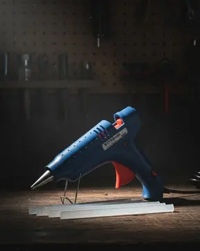 Profesyonel Kullanım İçin 100 W Silikon Tabancası 11 mm 5 Adet Hediye Silikon